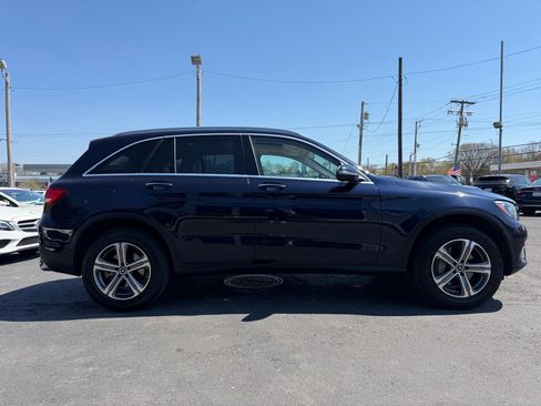Used 2018 Mercedes-Benz GLC 300 4MATIC image 4