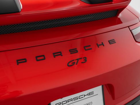 Certified 2018 Porsche 911 GT3 image 27