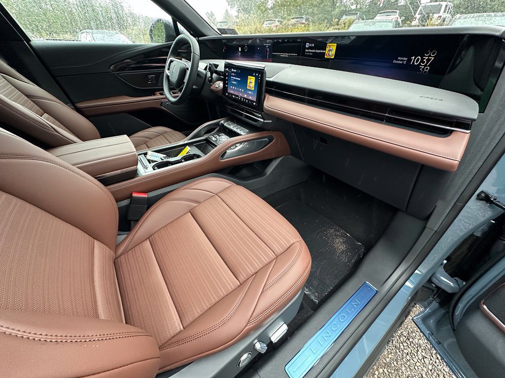 New 2026 Lincoln Nautilus Reserve AWD/4WD image 23