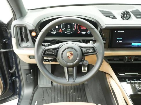 New 2026 Porsche Cayenne E-Hybrid AWD/4WD image 13