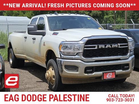 Used 2024 RAM 3500 Tradesman w/ Chrome Appearance Group AWD/4WD image 1