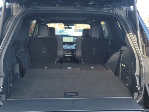 New 2025 Ford Expedition Tremor image 32