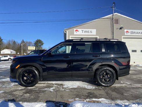 Used 2024 Hyundai Santa Fe XRT image 2