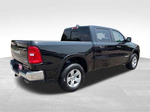 Used 2025 RAM 1500 Big Horn AWD/4WD image 5