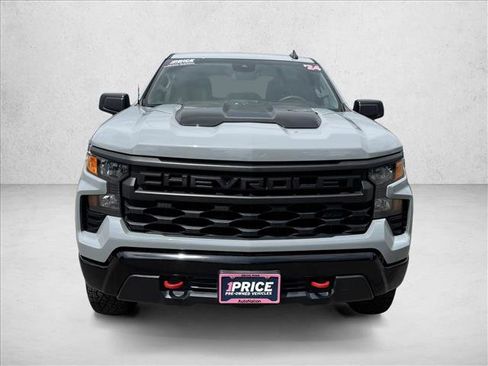 Used 2024 Chevrolet Silverado 1500 Custom Trail Boss w/ LPO, Dark Essentials Package AWD/4WD image 2