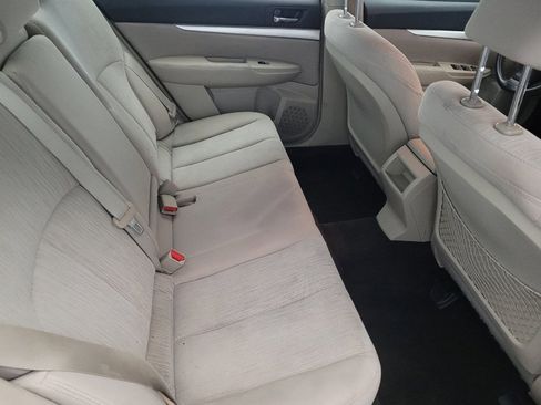 Used 2013 Subaru Legacy 2.5i Premium AWD/4WD image 19