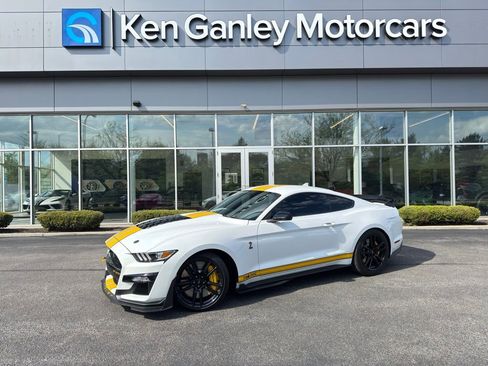 Used 2022 Ford Mustang Shelby GT500 w/ Technology Package image 1
