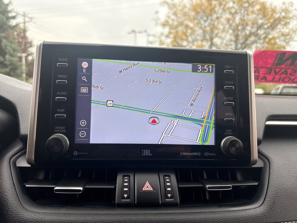 Used 2020 Toyota RAV4 Limited AWD/4WD image 36