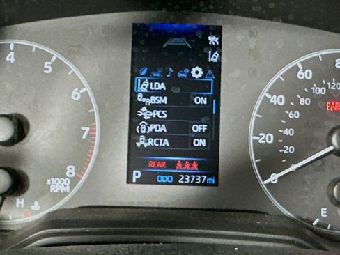 Certified 2025 Toyota Corolla Cross LE FWD image 12