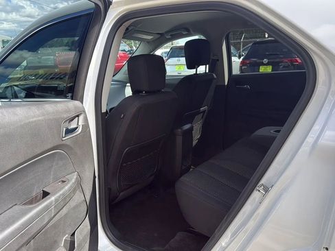 Used 2017 Chevrolet Equinox LT w/ Convenience Package image 7