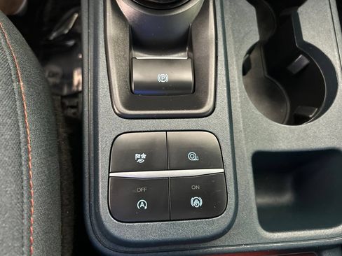Used 2022 Ford Maverick XLT FWD image 46
