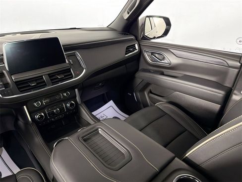 Used 2024 GMC Yukon SLT image 22