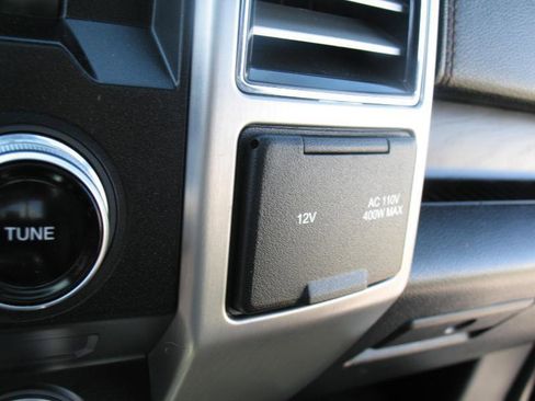 Used 2018 Ford F150 Platinum w/ Equipment Group 701A Luxury AWD/4WD image 57