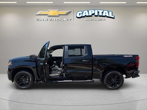 Used 2026 Chevrolet Silverado 1500 Custom w/ LPO, Dark Essentials Package AWD/4WD image 9