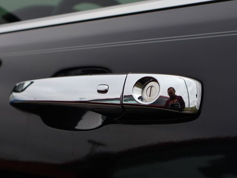 Used 2021 Jeep Grand Cherokee Limited w/ Luxury Group II image 21