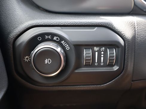 Used 2021 Jeep Wrangler Sport AWD/4WD image 19