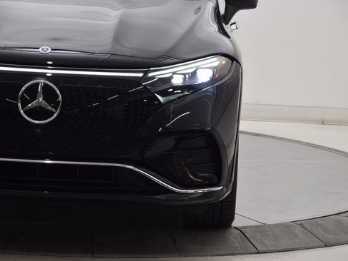 Used 2023 Mercedes-Benz EQS 580 4MATIC SUV image 9