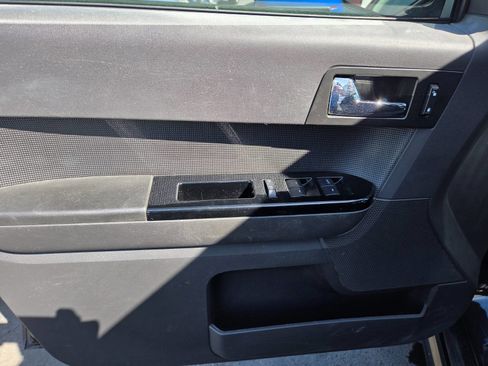 Used 2011 Ford Escape XLT w/ 202A Rapid Spec Order Code image 6