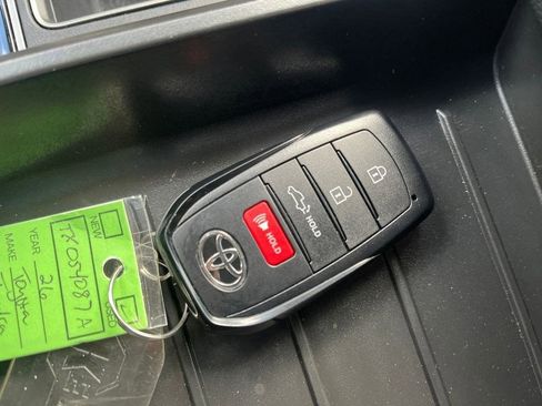 Used 2026 Toyota Tundra Limited image 37