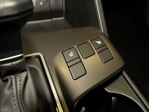 New 2026 Kia Sportage EX FWD image 17