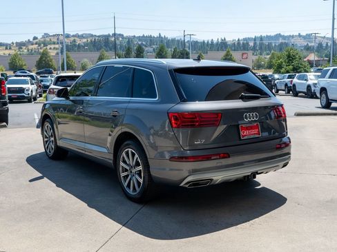 Used 2019 Audi Q7 2.0T Premium Plus w/ Premium Plus Package AWD/4WD image 5