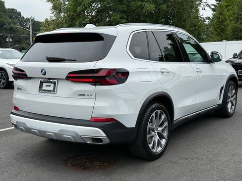 Used 2025 BMW X5 xDrive40i w/ Parking Assistance Package AWD/4WD image 4