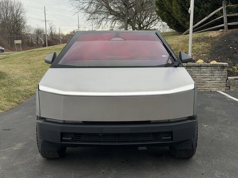 Used 2024 Tesla Cybertruck Cyberbeast image 4