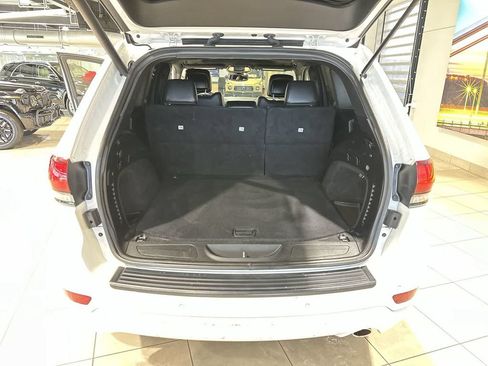 Used 2019 Jeep Grand Cherokee Altitude AWD/4WD image 35