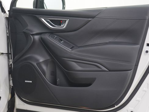 Used 2023 Subaru Forester Touring image 12