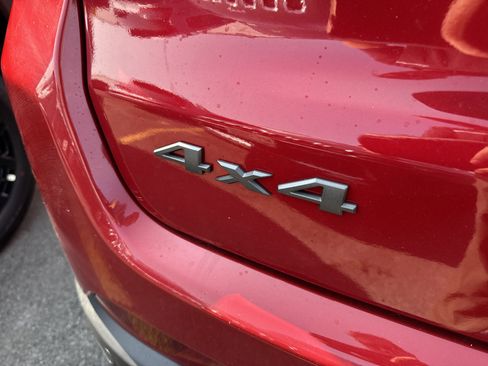 New 2025 Jeep Compass Limited w/ Sun & Sound Group image 8