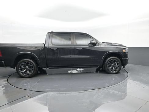 Used 2020 RAM 1500 Limited w/ Black Appearance Package AWD/4WD image 4