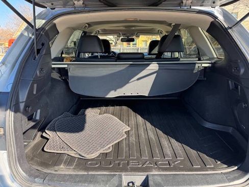 Used 2016 Subaru Outback 2.5i Limited image 15