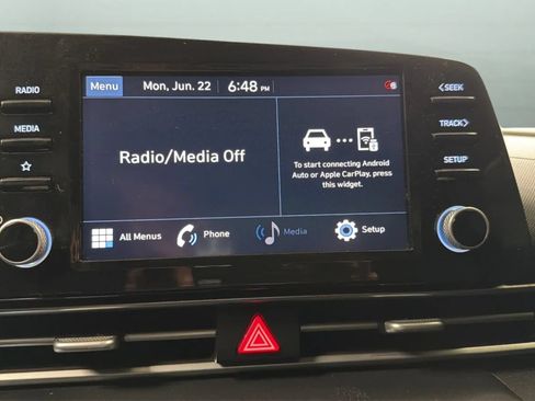 Used 2021 Hyundai Elantra SEL w/ Convenience Package FWD image 13
