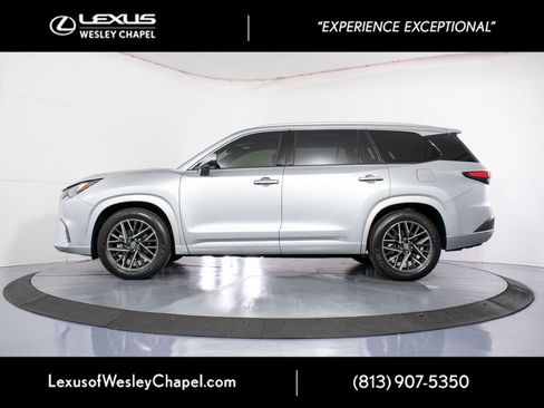 Used 2025 Lexus TX 350 FWD w/ Technology Package image 10
