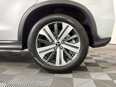 Used 2025 Mitsubishi Outlander Sport AWD image 9