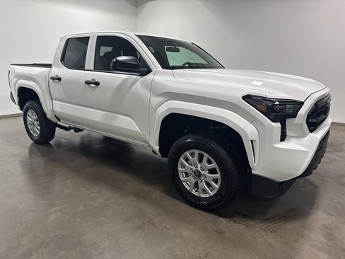 New 2025 Toyota Tacoma SR image 2