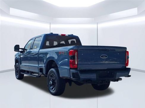 Used 2023 Ford F250 Lariat w/ Sport Appearance Package AWD/4WD image 13