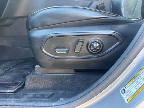 Used 2022 Jeep Grand Cherokee L Laredo image 21