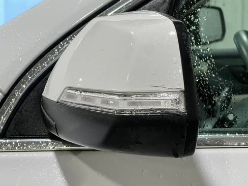 Used 2023 GMC Acadia Denali AWD/4WD image 39