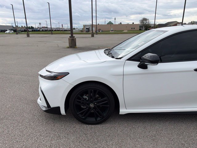 Certified 2026 Toyota Camry Hybrid FWD image 8