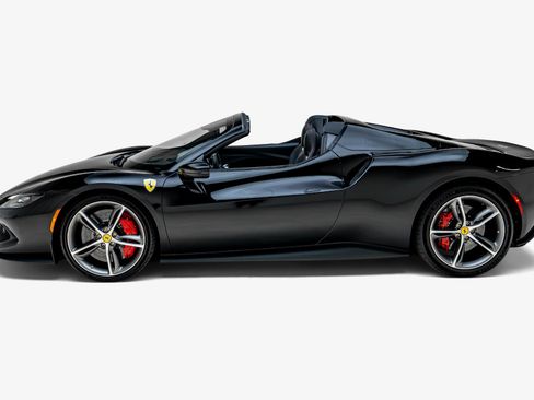 Used 2024 Ferrari 296 GTS RWD image 16