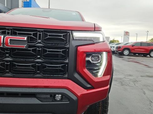 New 2026 GMC Canyon Elevation w/ Convenience Package image 14