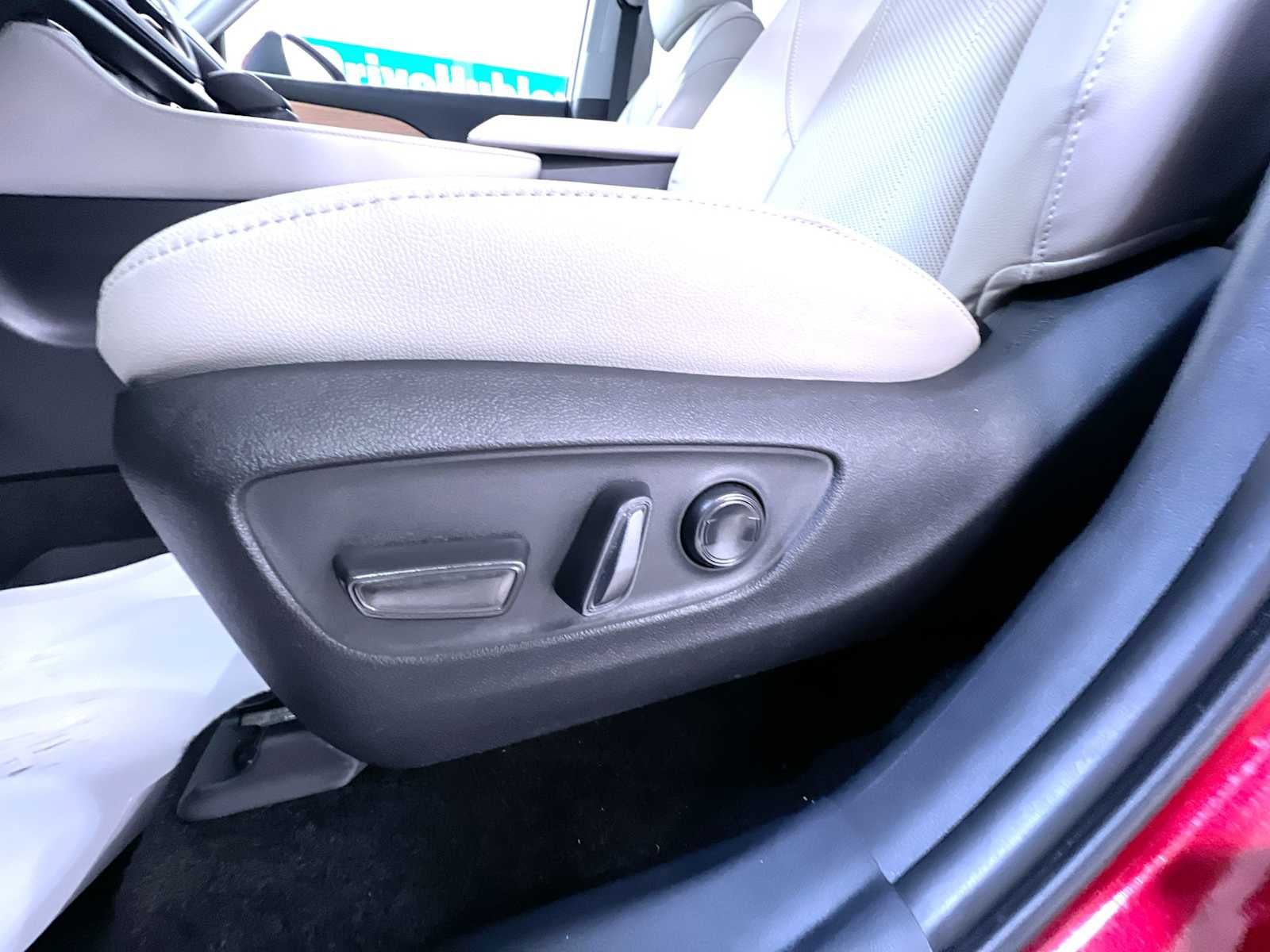 Used 2026 Toyota Grand Highlander AWD image 13