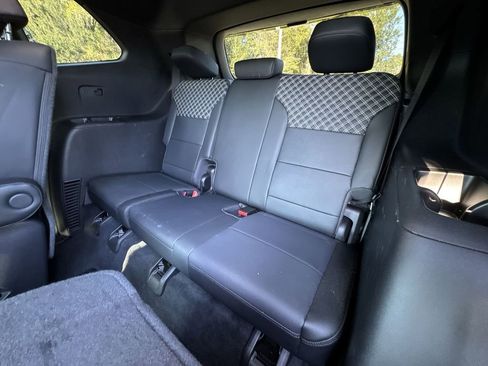 Used 2024 GMC Acadia Denali w/ Super Cruise Package image 27