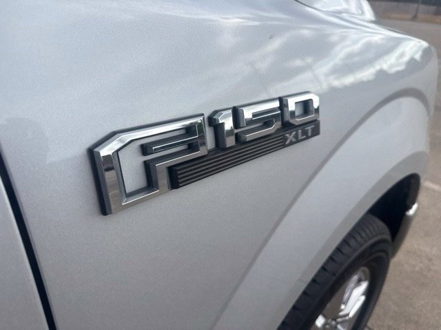 Used 2017 Ford F150 XLT w/ Equipment Group 302A Luxury RWD image 8