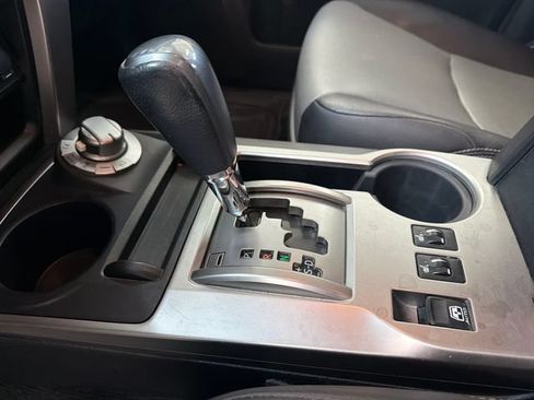 Used 2018 Toyota 4Runner SR5 Premium AWD/4WD image 26