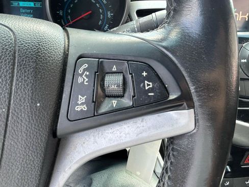 Used 2014 Chevrolet Cruze Eco w/ Enhanced Safety Package FWD image 19
