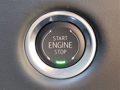 New 2025 Cadillac Escalade ESV Sport Platinum w/ LPO, ONYX Package image 24