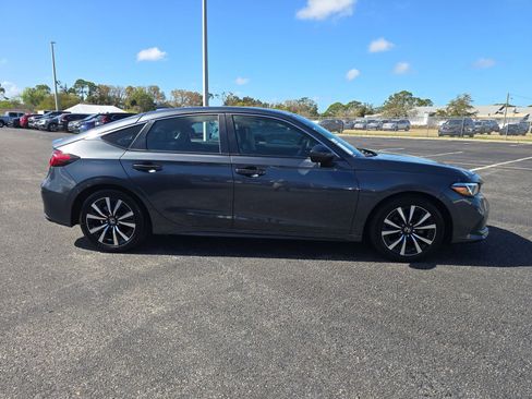 Used 2023 Honda Civic EX-L image 3