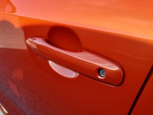 Used 2025 Toyota Corolla SE image 6